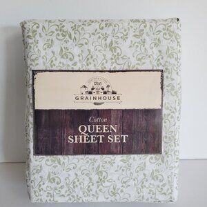 The Grainhouse Green and White Damask/Floral Cotton Queen Size Sheet Set New